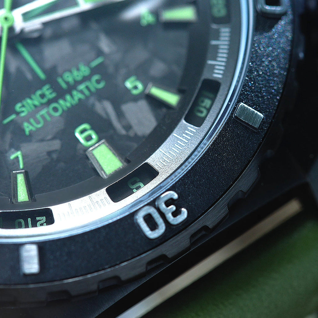 Dongfeng Series Carbon Fiber Dial Tactical Watch 44mm